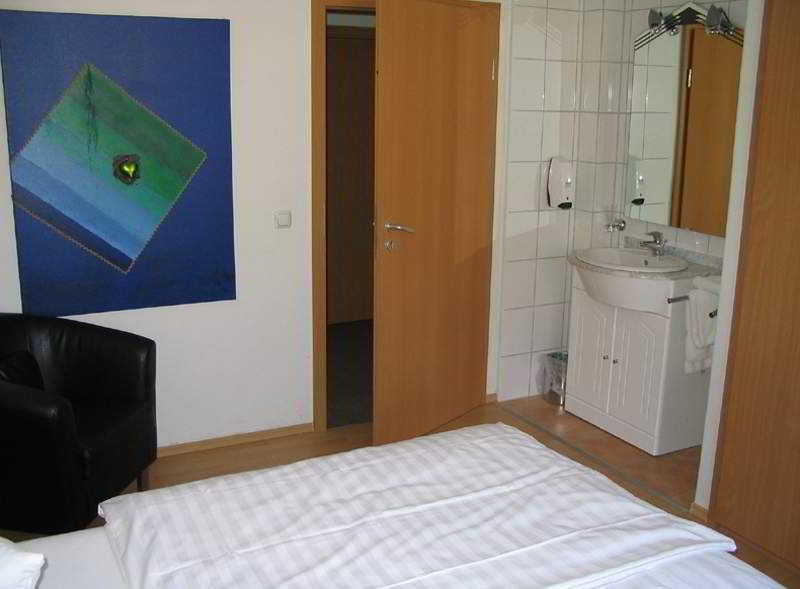 City Hotel BRE Exterior foto