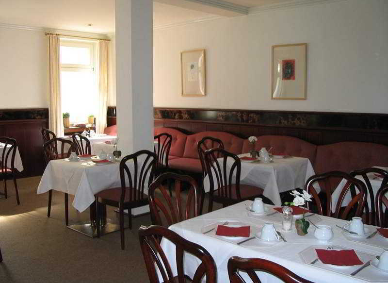 City Hotel BRE Exterior foto