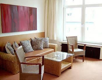 City Hotel BRE Exterior foto